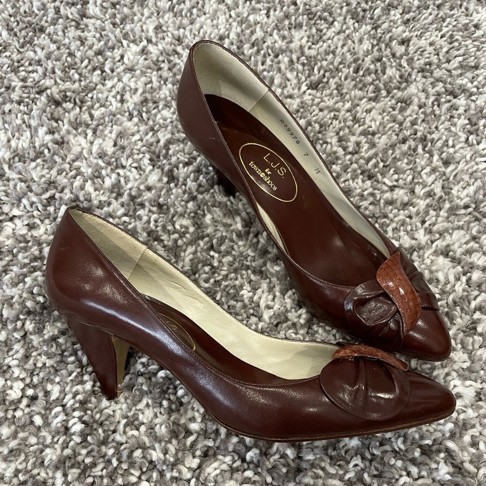 Almost new! Vintage L.J.S. for town shoes #099976 Brown leather stiletto size 7M